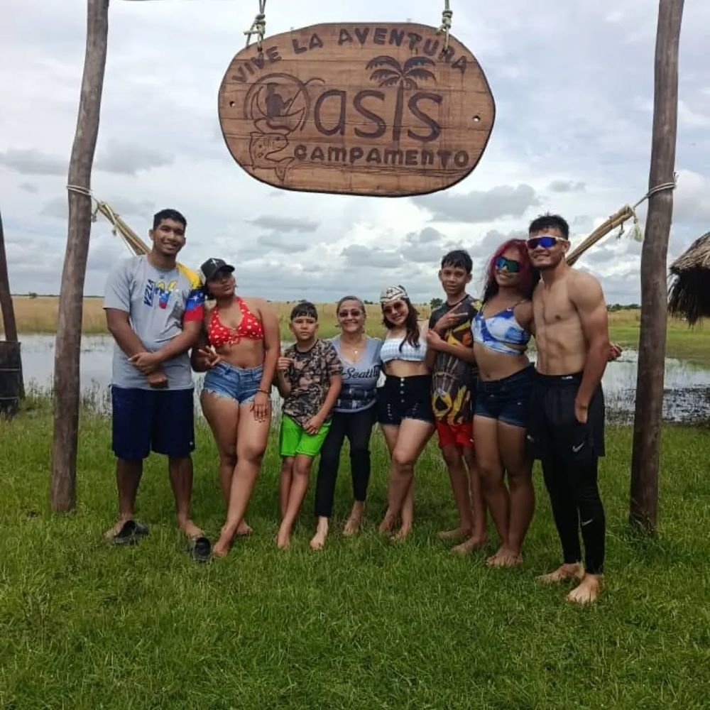 El Oasis Campamento sign on the plains